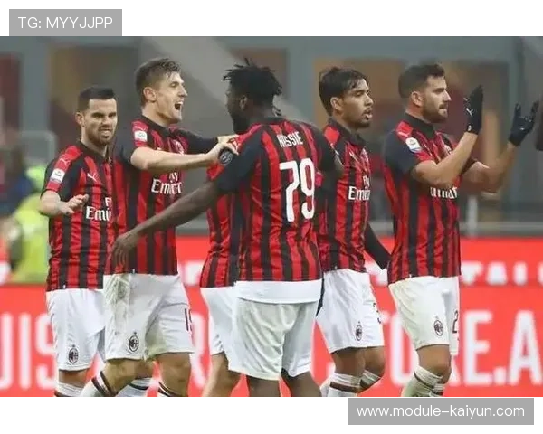 AC米兰锋线遭遇伤病潮，普利西奇、恩昆库出战成疑